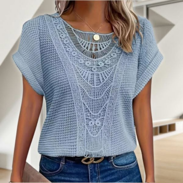 Lilith | Flattering Comfort Blouse