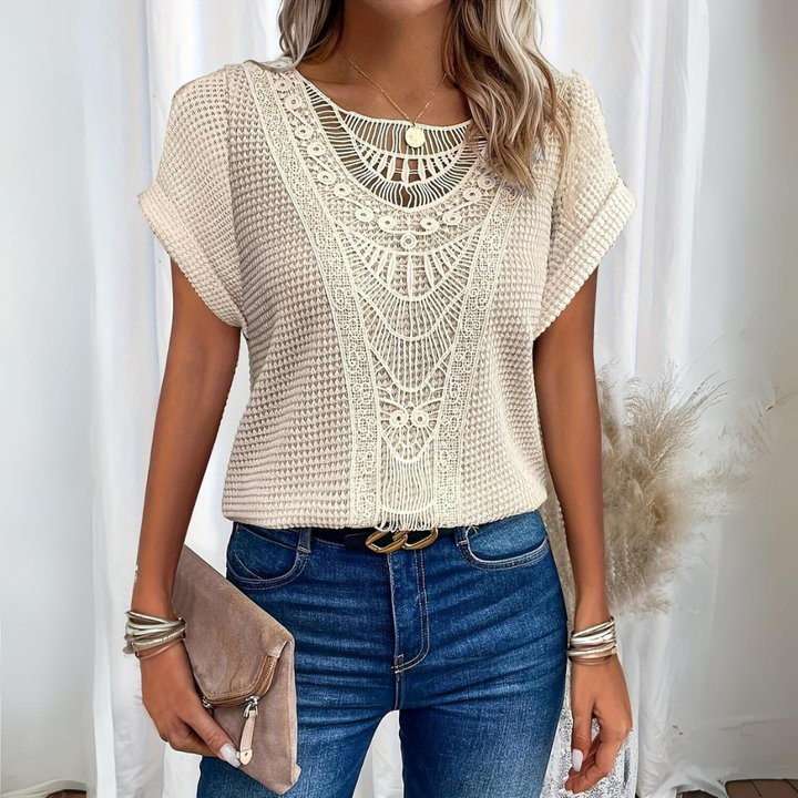 Lilith | Flattering Comfort Blouse