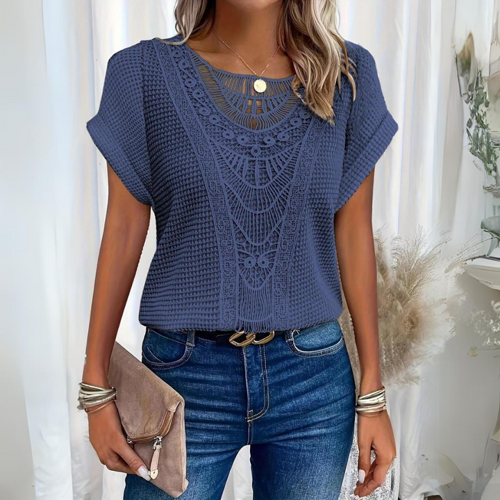 Lilith | Flattering Comfort Blouse
