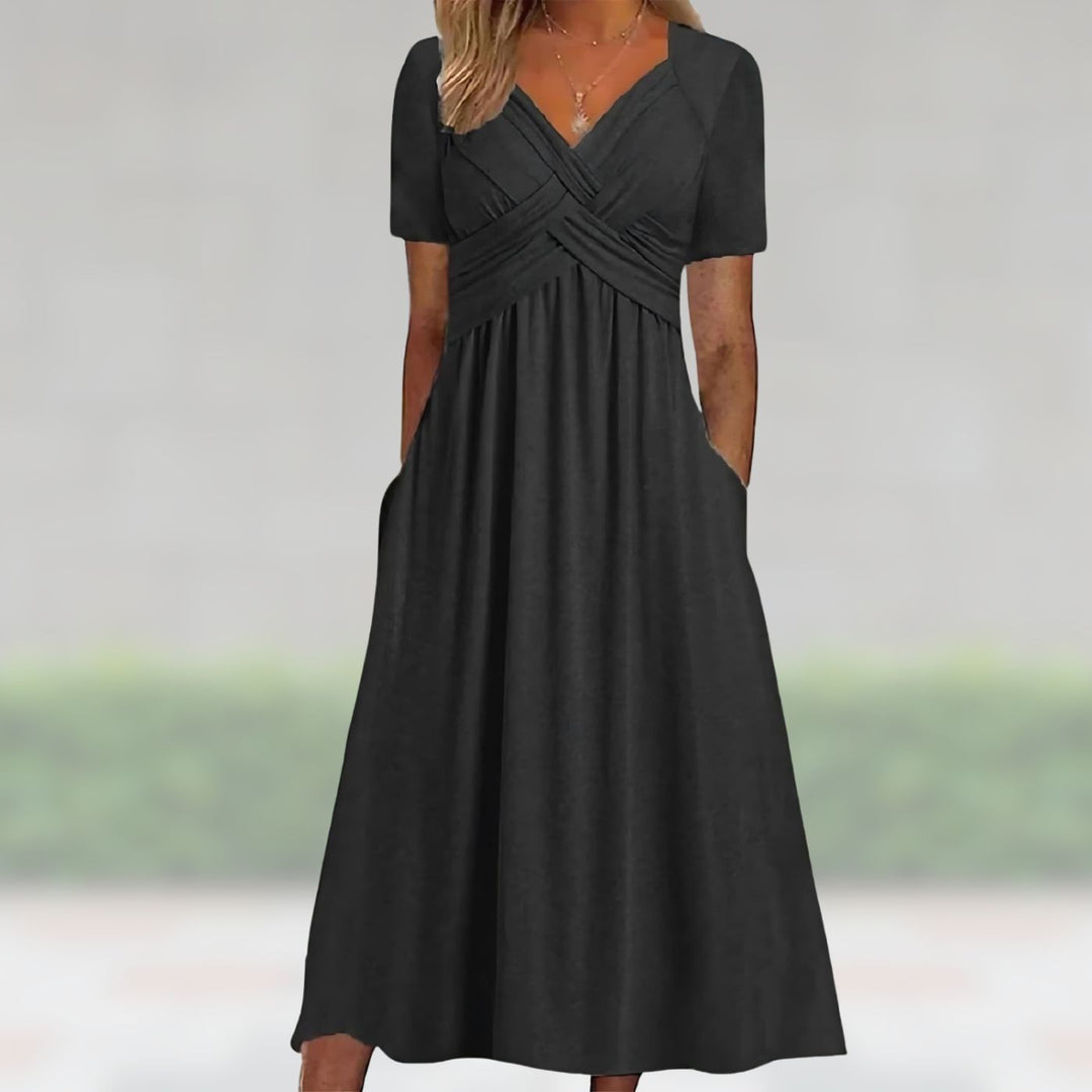 Renée | Elegant Timeless Dress