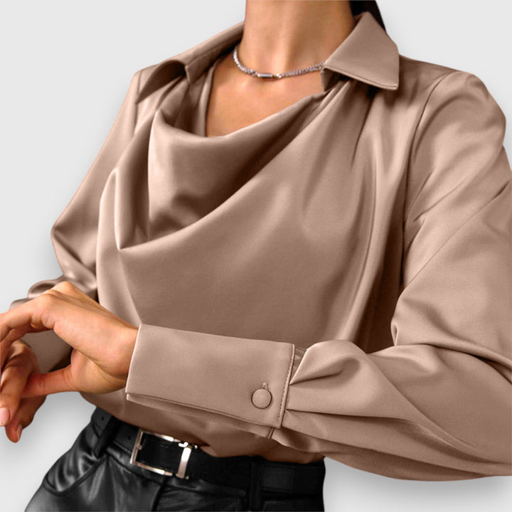 Ivanna | Flattering Comfort Blouse